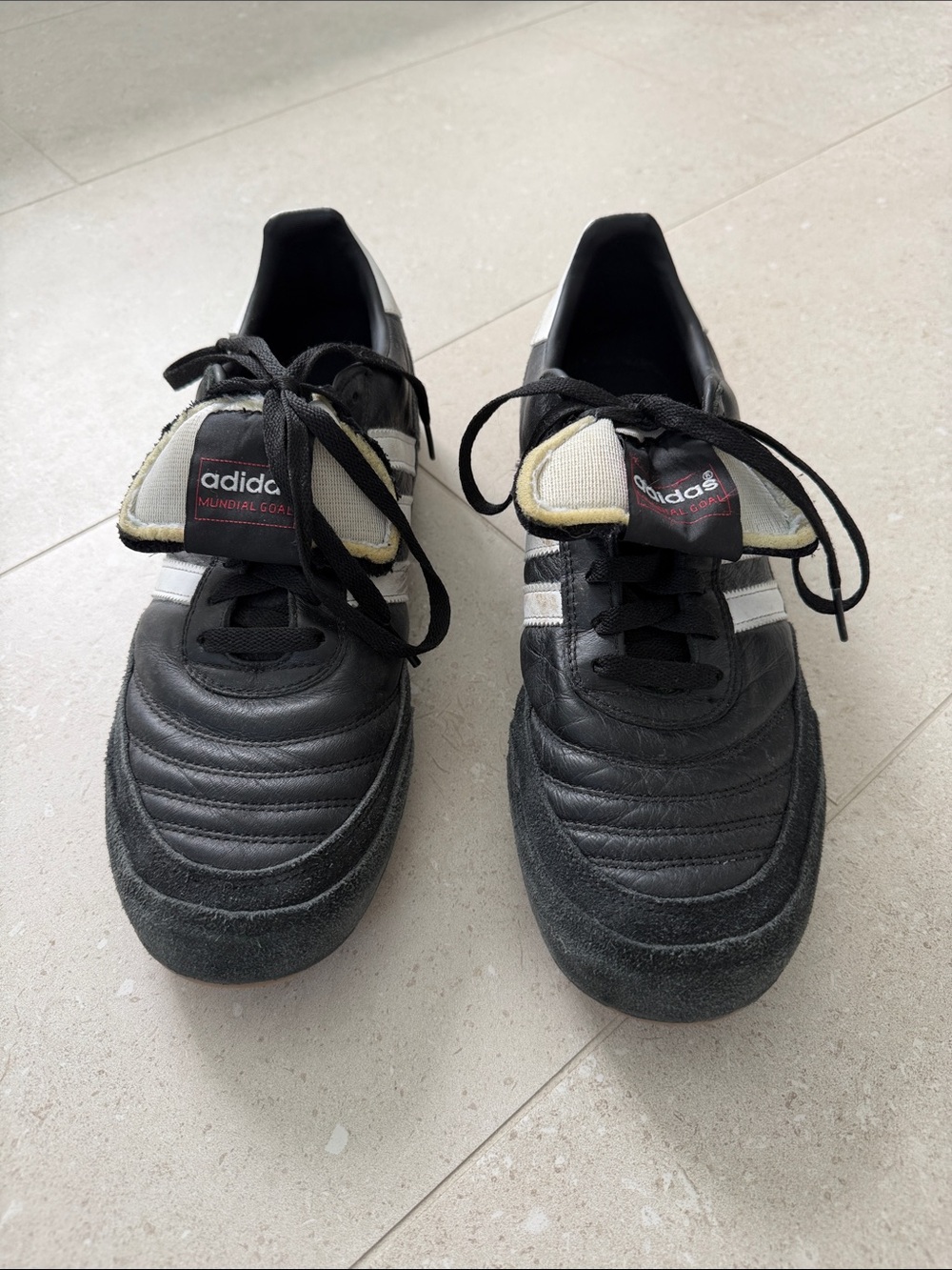 adidas mundial goal Classic Indoor Soccer Sneakers - Picture 2 of 5